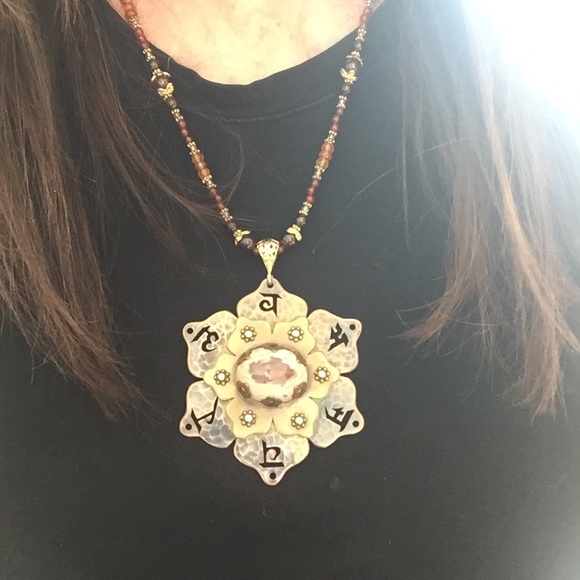 SilviasCreations Spectacular Chakra Necklace - Picture 2 of 7